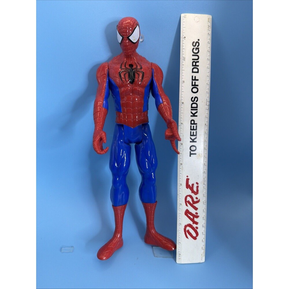 Marvel Ultimate Spider-Man 12” Titan Series Hasbro 2013